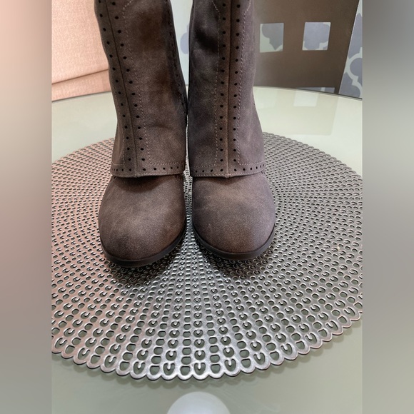 Not Rated Gray Boots size 6.5 - Picture 4 of 6